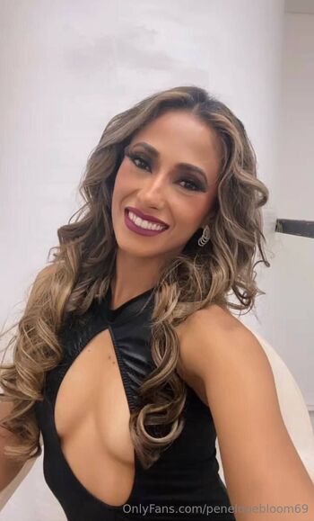 Penelope Bloom / penelopebloom69 nude photo #14