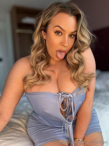 Mommys onlin / pennylondon / pennylondon_x nude photo #21
