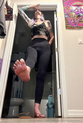 67 Peppermint Giantess Fre / peppermintgiantess2 / gts_peppermint / pprmnt_giantess nude photo #2