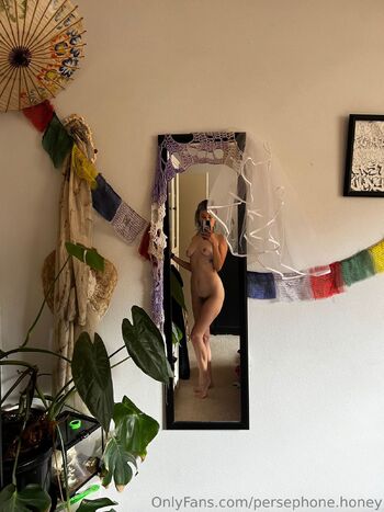 Persephon / persephone.honey nude photo #13