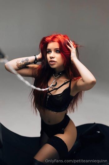 ୨ ITTY BITTY ANNIE୧ / petiteanniequinn nude photo #21