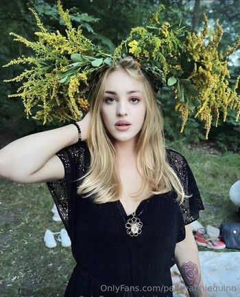 ୨ ITTY BITTY ANNIE୧ / petiteanniequinn nude photo #28