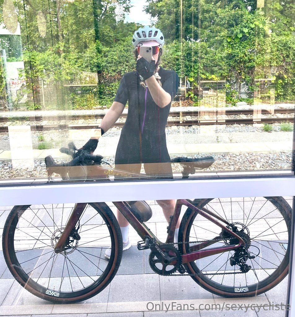 Bike Bab / petitecycliste nude photo #27