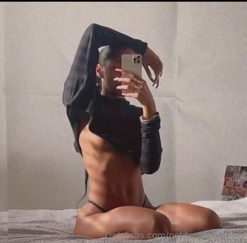 Pinkest Kitty on OF / petiteebonyangel nude photo #4