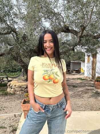 Emma / petitemmatv / itspetitemma nude photo #19