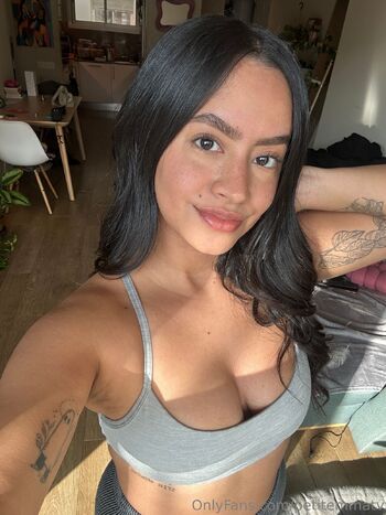 Emma / petitemmatv / itspetitemma nude photo #38