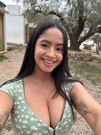 Emma / petitemmatv / itspetitemma nude photo #39