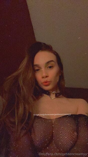 Corinna Camero / petitencreamyy / petitencreamy / corinnacameron nude photo #3