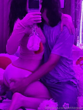 petiteroxi / petiteroxie nude photo #1