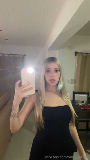 𝙈𝙄𝘼 / pettitemia nude photo #30