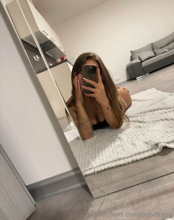 PEŤULA / petulkaaa nude photo #3