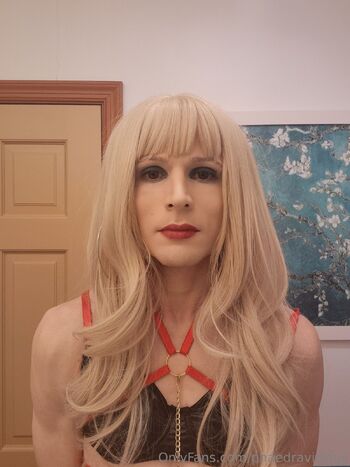 OnlyFans / phaedravicious nude photo #35