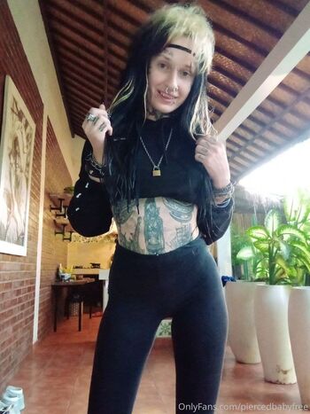 ADELLA / piercedbaby_free nude photo #22