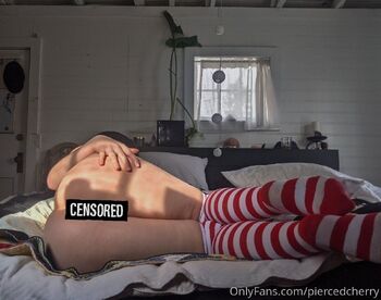 Ciaran Ra / piercedcherry nude photo #37