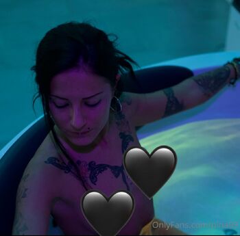 Pin / pina93 / pina_renzi nude photo #8