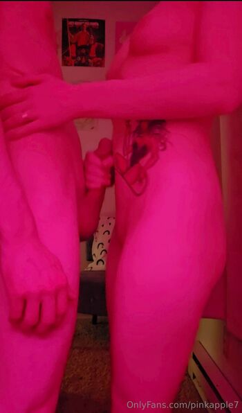 pink wif / pinkapple7 nude photo #27