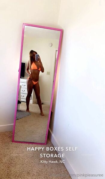 pinkngripp / pinkpleasuree nude photo #1