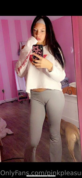 pinkngripp / pinkpleasuree nude photo #5