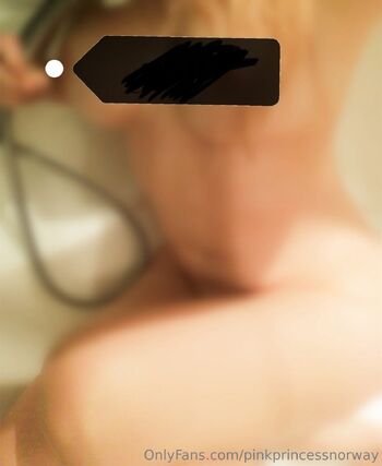 Pinkprincessnorwa / pinkprincessnorway nude photo #8