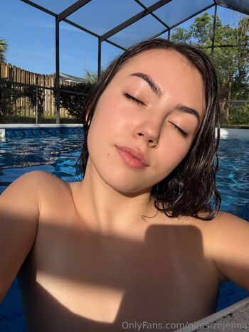 Jenna ridge / pintsizejenna / pintsizejen nude photo #7