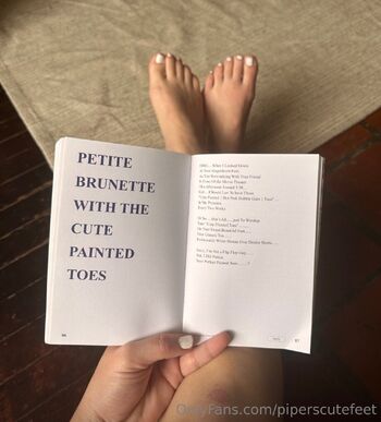 OnlyFans / piperscutefeet nude photo #36