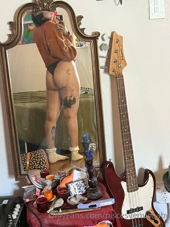piscesvenusbaby nude photo #9