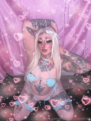 𝔓𝔯𝔦𝔫𝔠𝔢𝔰𝔰 𝔅𝔲𝔫𝔫𝔦𝔢 / pixelbunniee / hellokittybrat666 / thecashbrat666 / hell0kittyblood nude photo #18