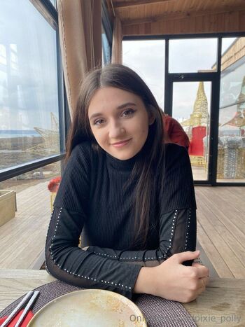 Polly / pixie_polly nude photo #3