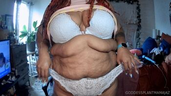 Ms. Designer Pussy / plantmamajaz nude photo #4