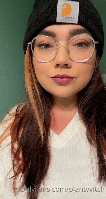 Iv / plantvvitch nude photo #12