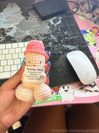 Terri / playgirlterri nude photo #8