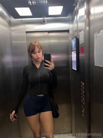 Penelopi / playwithpenelopi nude photo #22