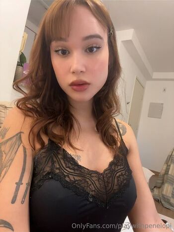 Penelopi / playwithpenelopi nude photo #24