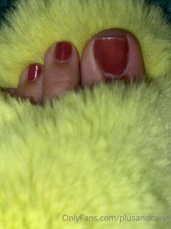 plusandcurvy nude photo #1