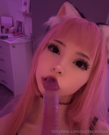 Menna / pockycatsfree nude photo #4