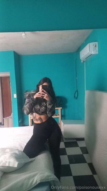 Poiso / poisonousexx nude photo #4