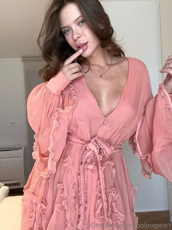 𝙋𝙊𝙇𝙄𝙉 / polinapearl nude photo #8