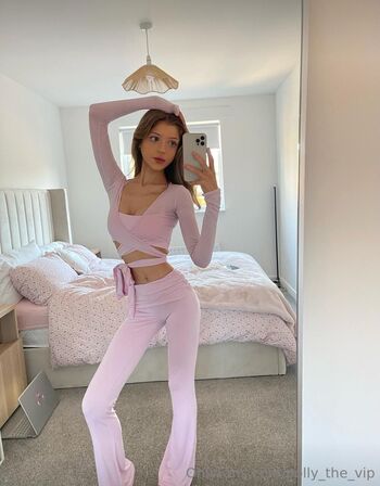 Polly / polly_the_vip nude photo #7