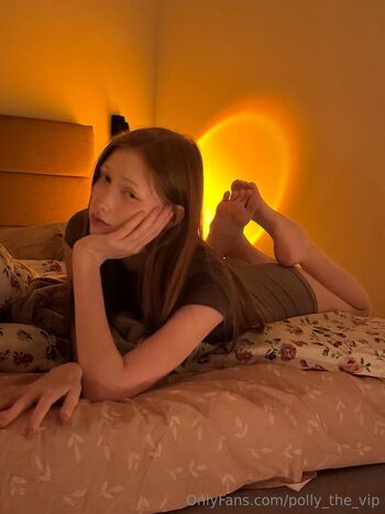 Polly / polly_the_vip nude photo #11