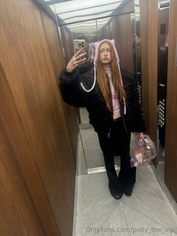 Polly / polly_the_vip nude photo #18