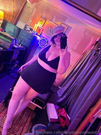 Poll / pollydoespilatesintro nude photo #4