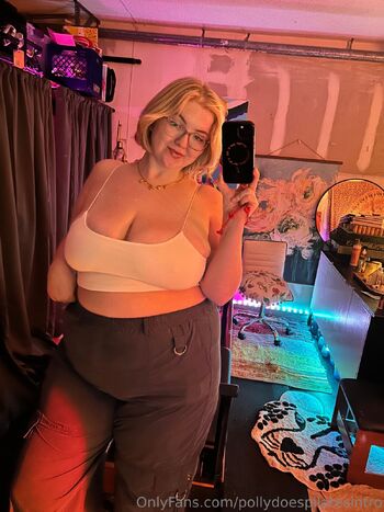 Poll / pollydoespilatesintro nude photo #9