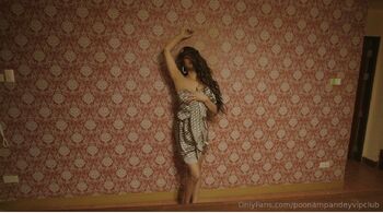 Poonam Pande / poonampandeytv nude photo #11