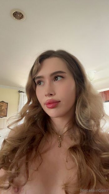 Rosealin / porcelaingoirl nude photo #7