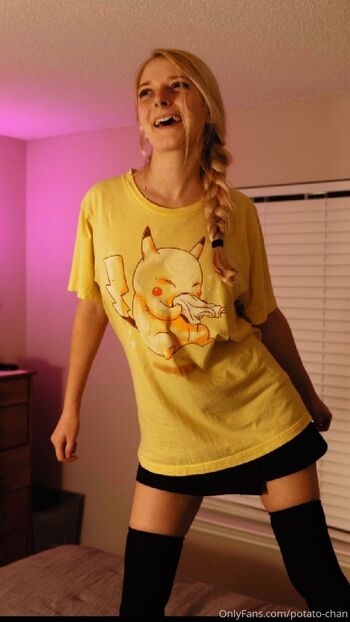 potato-cha / potato-chan nude photo #15