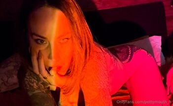 Pottymouth / pottymouth_h nude photo #1