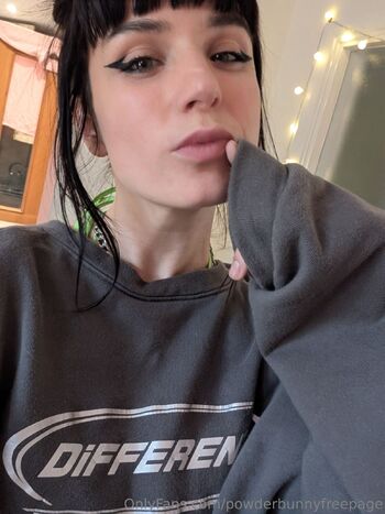 PowderBunnyFre / powderbunnyfreepage nude photo #1