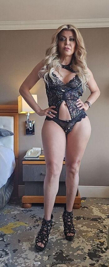 Pablo and Lola / ppablo_baby_free nude photo #1