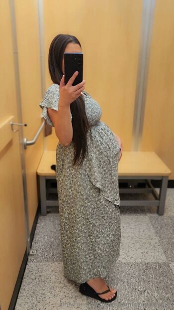 Doroth / pregnantdorothygale nude photo #15