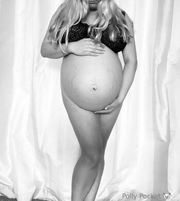 Polly Pocket / pregnantpolly30 nude photo #4